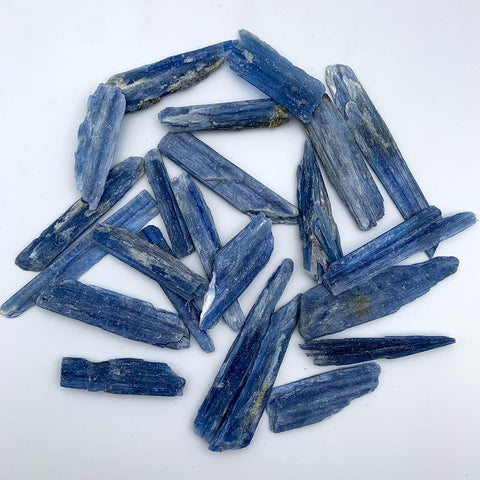 Cyanite bleue brute