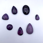 Sugilite violette cabochons