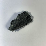 Cyanite noire brute - Taille 1