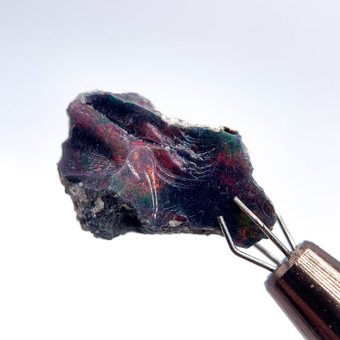 Opale noble noire fumée brute